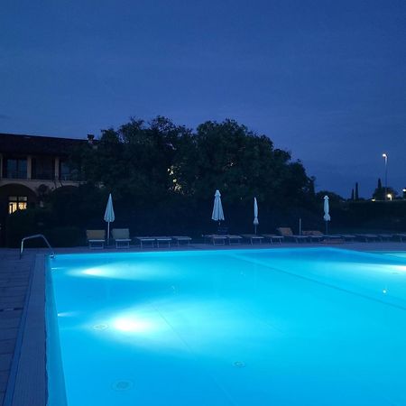 Ferienwohnung Dolce Blu Sirmione Rivoltella del Garda Exterior foto