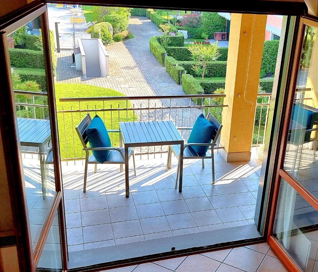 Ferienwohnung Dolce Blu Sirmione Rivoltella del Garda Exterior foto